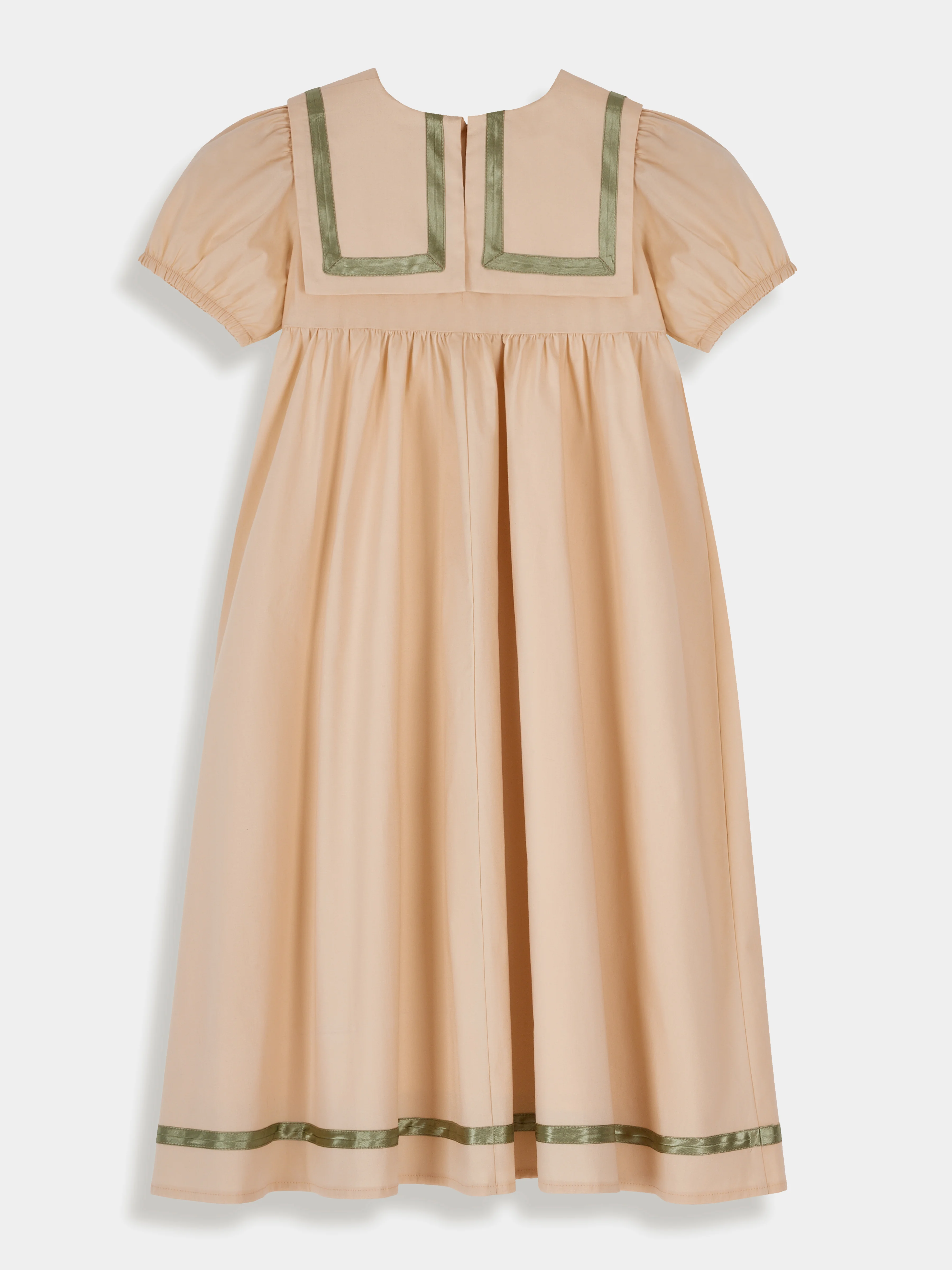 Бежевое платье